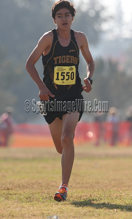 12CIFXCBD4-225.JPG - 2012 California CIF Cross Country Championships, Woodward Park, Fresno, California, November 24.