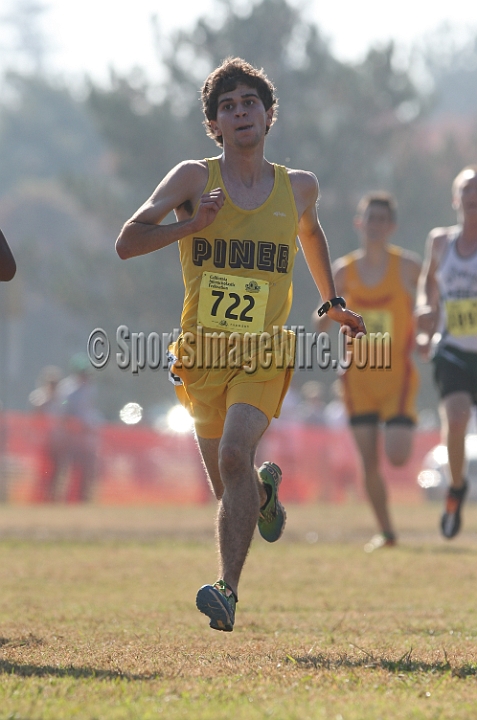12CIFXCBD4-274.JPG - 2012 California CIF Cross Country Championships, Woodward Park, Fresno, California, November 24.