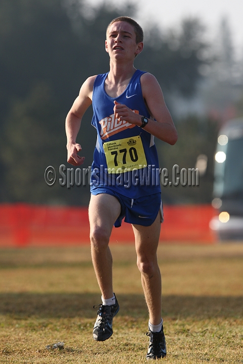 12CIFXCBD5-160.JPG - 2012 California CIF Cross Country Championships, Woodward Park, Fresno, California, November 24.