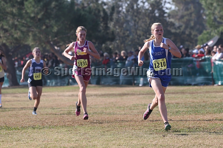12CIFXCGD1-286.JPG - 2012 California CIF Cross Country Championships, Woodward Park, Fresno, California, November 24.