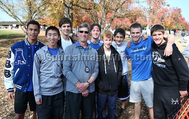 12CIFXCGD3-044.JPG - 2012 California CIF Cross Country Championships, Woodward Park, Fresno, California, November 24.