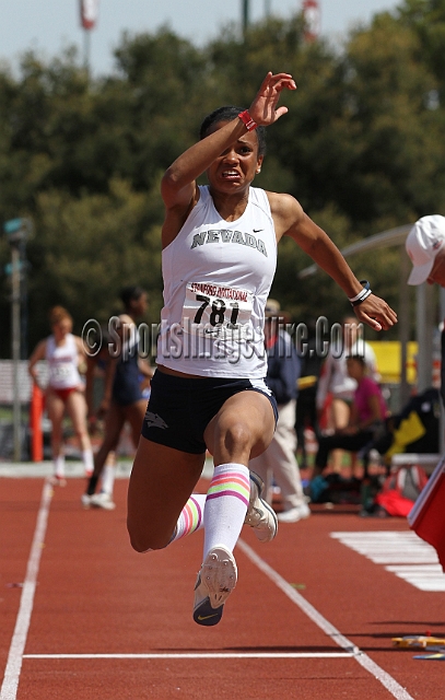 2012SInSati-123.JPG - 2012 Stanford Invitational, April 6-7, Cobb Track and Angell Field, Stanford,CA.