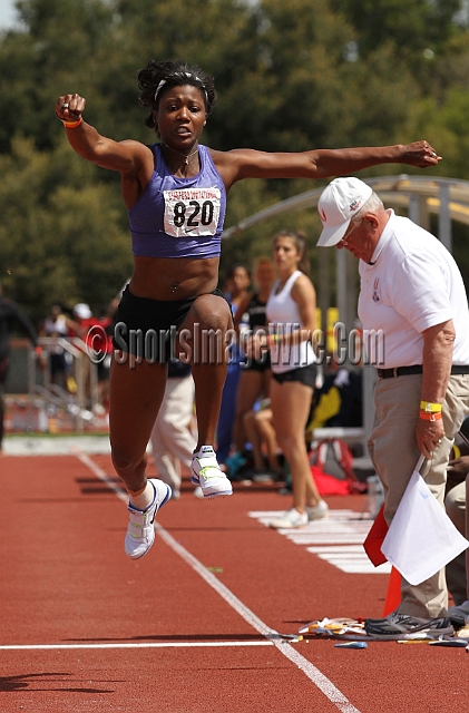 2012SInSati-132.JPG - 2012 Stanford Invitational, April 6-7, Cobb Track and Angell Field, Stanford,CA.