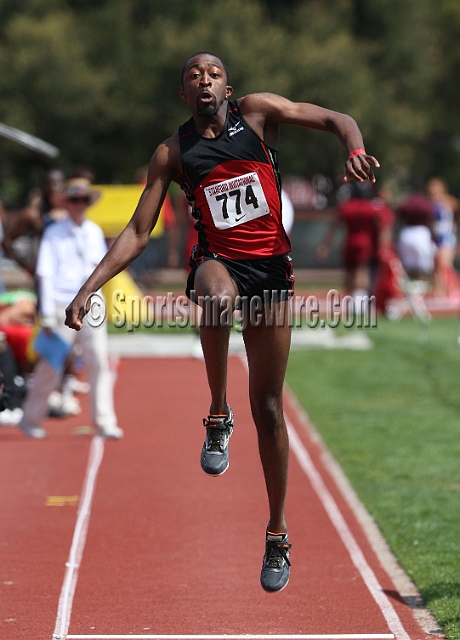 2012SInSati-142.JPG - 2012 Stanford Invitational, April 6-7, Cobb Track and Angell Field, Stanford,CA.