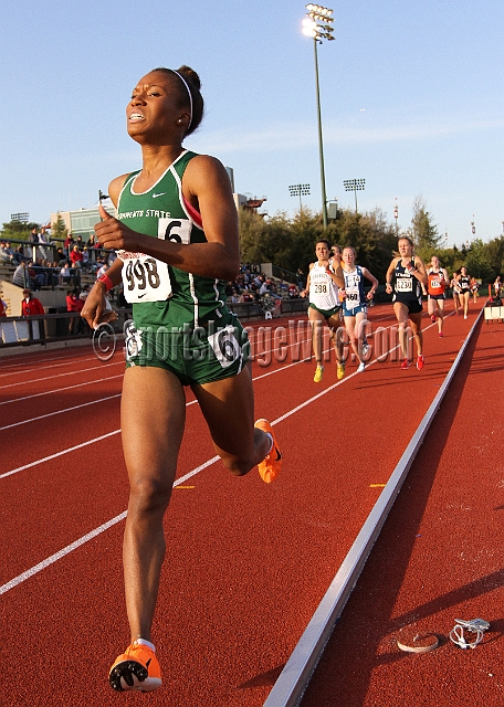 2012SInvFri-215.JPG - 2012 Stanford Invitational, April 6-7, Cobb Track and Angell Field, Stanford,CA.