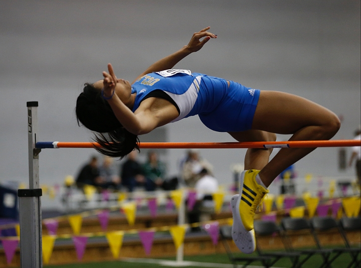 2013MPSFSat-005.JPG - 2013 Mountain Pacific Sports Federation Indoor Track and Field Championships, February 22-23, Dempsey Indoor, Seattle, WA.