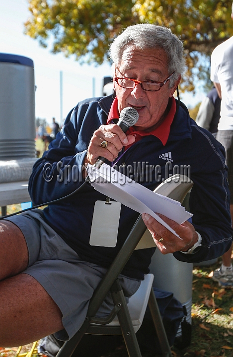 2013-NCAAXCWestSU-017.JPG - Nov 15, 2013; Sacramento, CA, USA; The NCAA D1 West Cross Country Regional at the Haggin Oaks Golf Course.