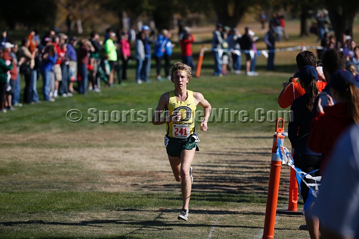 2013-NCAAXCWestSU-040.JPG - Nov 15, 2013; Sacramento, CA, USA; The NCAA D1 West Cross Country Regional at the Haggin Oaks Golf Course.