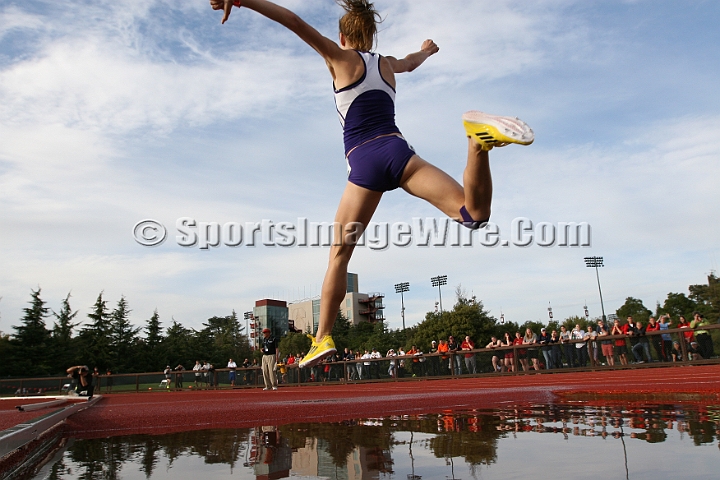 2013SIFriCollege-1025.JPG - 2013 Stanford Invitational, March 29-30, Cobb Track and Angell Field, Stanford,CA.
