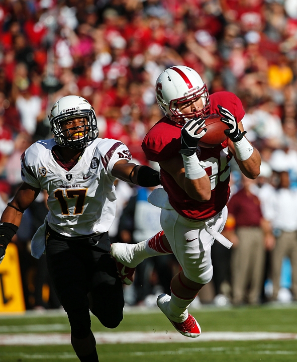 2013StanfordASU-016.JPG - Sept.21, 2013; Stanford, CA, USA; Stanford Cardinal wide receiver Devon Cajuste (89) catches a 34 yard pass in the first quarter against the Arizona State Sun Devils at  Stanford Stadium. Stanford defeated Arizona State 42-28.