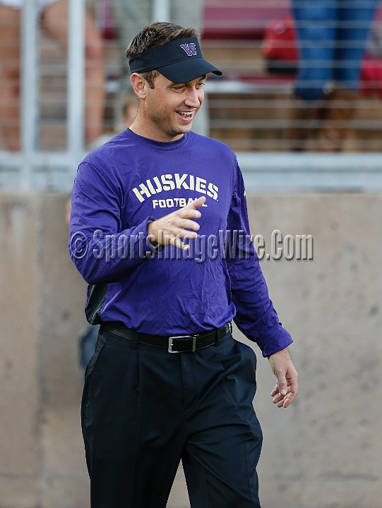 2013Stanford-Wash-032.JPG - Oct. 5, 2013; Stanford, CA, USA; Washington Huskies offensive coordinator Eric Kiesau prior to game against the Stanford Cardinal at  Stanford Stadium. Stanford defeated Washington 31-28.