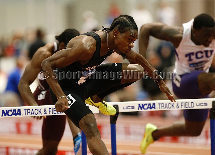2014NCAAInDoorFri-021.JPG - Mar 13-14, 2014; NCAA Track and Field Indoor Championships, Albuquerque, NM, USA, Albuquerque Convention Center. 