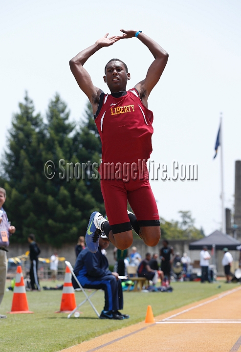 2014NCSMOCfri-099.JPG - 2014 North Coast Section Meet of Champions, May 30-31, Edwards Stadium, Berkeley, CA.