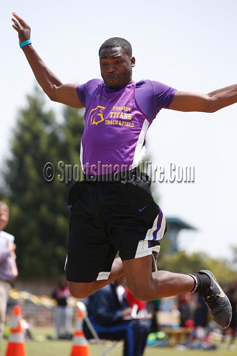 2014NCSMOCfri-101.JPG - 2014 North Coast Section Meet of Champions, May 30-31, Edwards Stadium, Berkeley, CA.