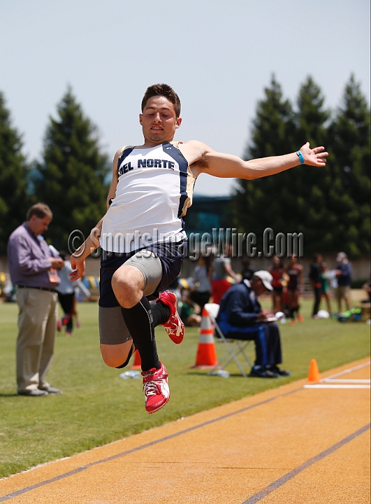 2014NCSMOCfri-108.JPG - 2014 North Coast Section Meet of Champions, May 30-31, Edwards Stadium, Berkeley, CA.