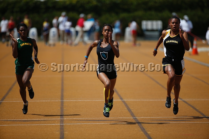 2014NCSMOCfri-155.JPG - 2014 North Coast Section Meet of Champions, May 30-31, Edwards Stadium, Berkeley, CA.