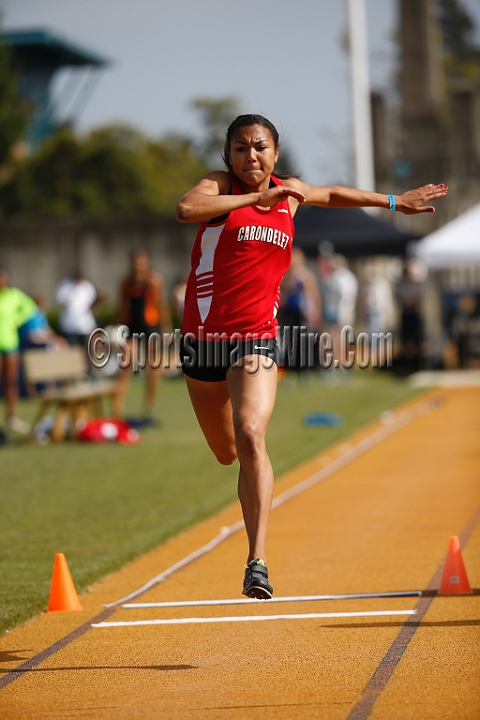 2014NCSMOCfri-219.JPG - 2014 North Coast Section Meet of Champions, May 30-31, Edwards Stadium, Berkeley, CA.