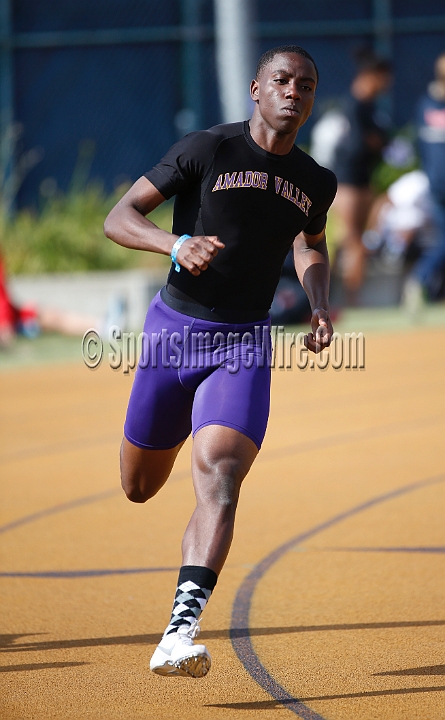 2014NCSMOCfri-234.JPG - 2014 North Coast Section Meet of Champions, May 30-31, Edwards Stadium, Berkeley, CA.