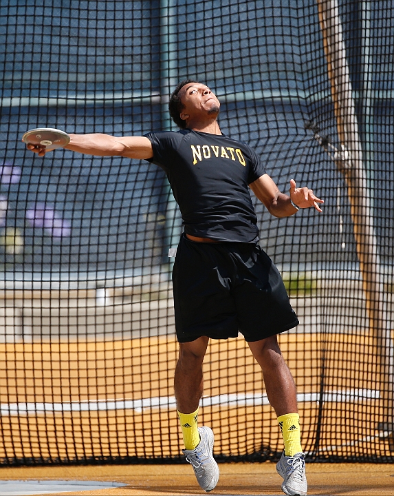 2014NCSMOCsat-005.JPG - 2014 North Coast Section Meet of Champions, May 30-31, Edwards Stadium, Berkeley, CA.