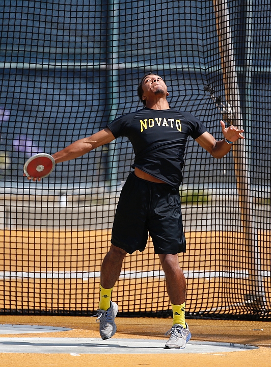 2014NCSMOCsat-018.JPG - 2014 North Coast Section Meet of Champions, May 30-31, Edwards Stadium, Berkeley, CA.