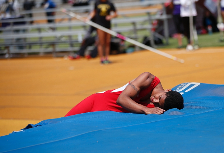 2014NCSMOCsat-040.JPG - 2014 North Coast Section Meet of Champions, May 30-31, Edwards Stadium, Berkeley, CA.