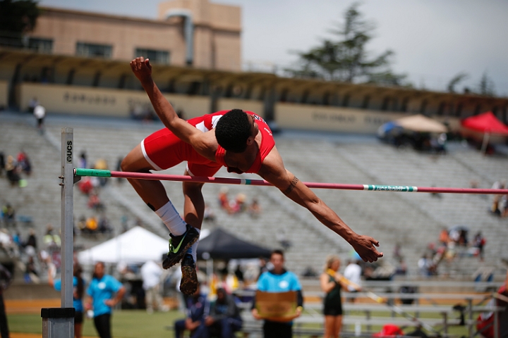 2014NCSMOCsat-041.JPG - 2014 North Coast Section Meet of Champions, May 30-31, Edwards Stadium, Berkeley, CA.