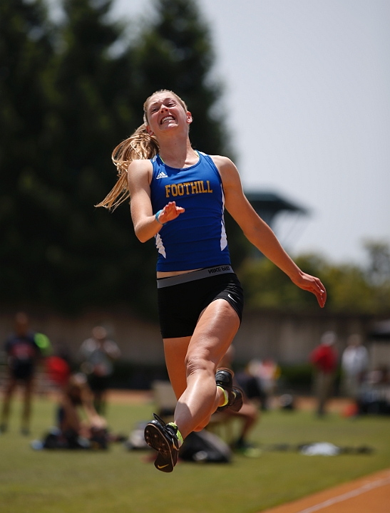 2014NCSMOCsat-057.JPG - 2014 North Coast Section Meet of Champions, May 30-31, Edwards Stadium, Berkeley, CA.