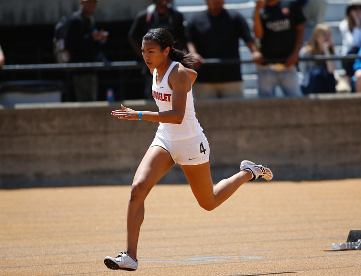 2014NCSMOCsat-141.JPG - 2014 North Coast Section Meet of Champions, May 30-31, Edwards Stadium, Berkeley, CA.