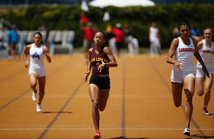 2014NCSMOCsat-145.JPG - 2014 North Coast Section Meet of Champions, May 30-31, Edwards Stadium, Berkeley, CA.