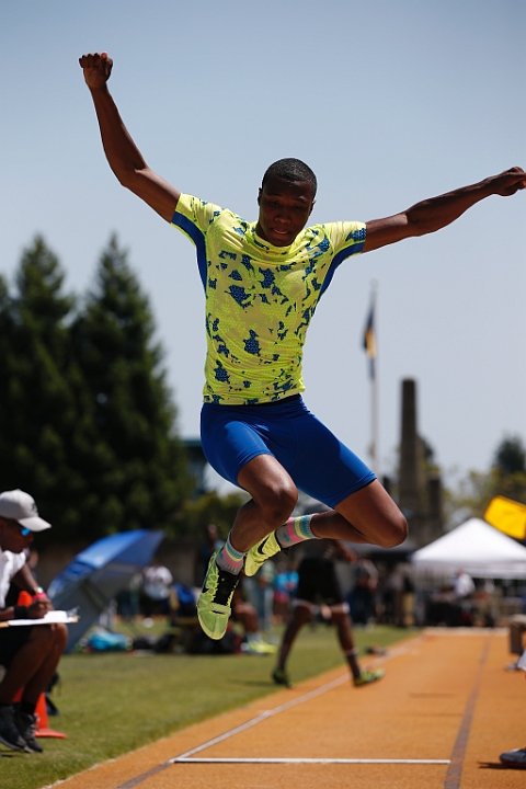 2014NCSMOCsat-154.JPG - 2014 North Coast Section Meet of Champions, May 30-31, Edwards Stadium, Berkeley, CA.