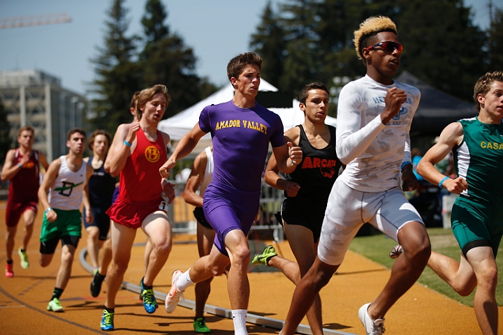 2014NCSMOCsat-174.JPG - 2014 North Coast Section Meet of Champions, May 30-31, Edwards Stadium, Berkeley, CA.