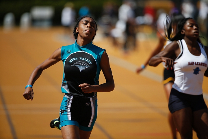 2014NCSMOCsat-196.JPG - 2014 North Coast Section Meet of Champions, May 30-31, Edwards Stadium, Berkeley, CA.