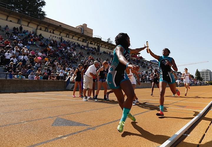 2014NCSMOCsat-259.JPG - 2014 North Coast Section Meet of Champions, May 30-31, Edwards Stadium, Berkeley, CA.