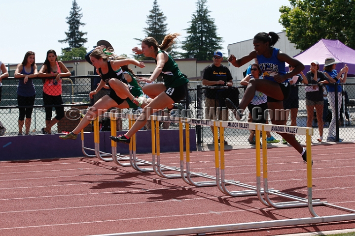 2014NCSTriValley-066.JPG - 2014 North Coast Section Tri-Valley Championships, May 24, Amador Valley High School.