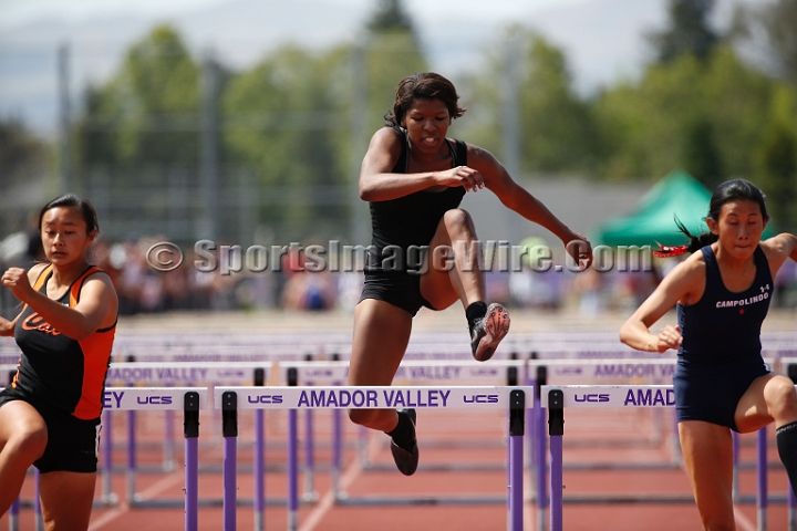 2014NCSTriValley-075.JPG - 2014 North Coast Section Tri-Valley Championships, May 24, Amador Valley High School.