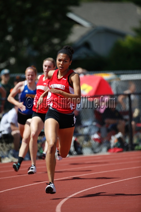 2014NCSTriValley-098.JPG - 2014 North Coast Section Tri-Valley Championships, May 24, Amador Valley High School.
