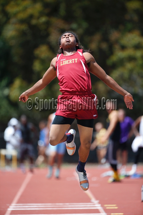 2014NCSTriValley-157.JPG - 2014 North Coast Section Tri-Valley Championships, May 24, Amador Valley High School.