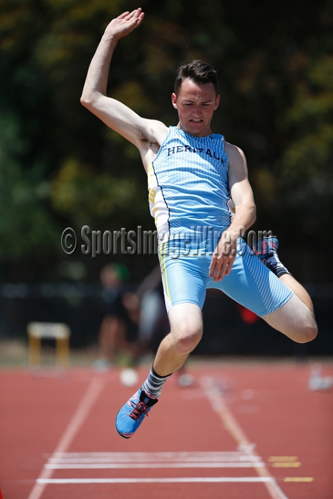 2014NCSTriValley-163.JPG - 2014 North Coast Section Tri-Valley Championships, May 24, Amador Valley High School.
