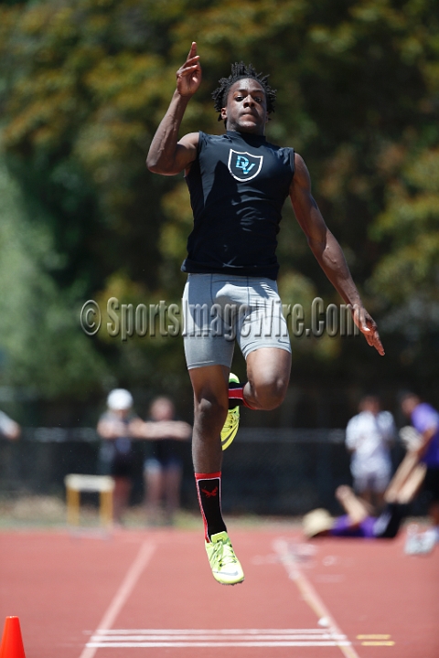 2014NCSTriValley-168.JPG - 2014 North Coast Section Tri-Valley Championships, May 24, Amador Valley High School.