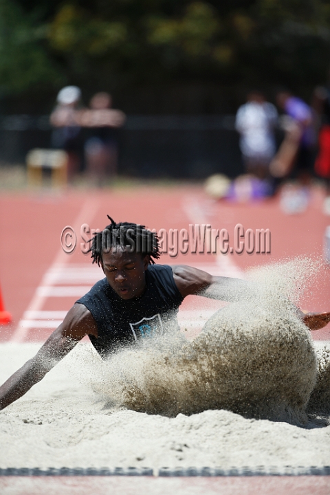 2014NCSTriValley-171.JPG - 2014 North Coast Section Tri-Valley Championships, May 24, Amador Valley High School.