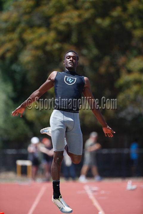 2014NCSTriValley-179.JPG - 2014 North Coast Section Tri-Valley Championships, May 24, Amador Valley High School.