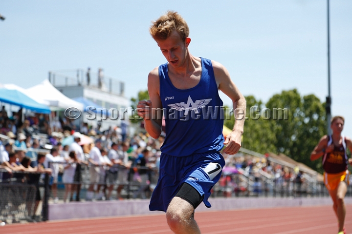 2014NCSTriValley-233.JPG - 2014 North Coast Section Tri-Valley Championships, May 24, Amador Valley High School.