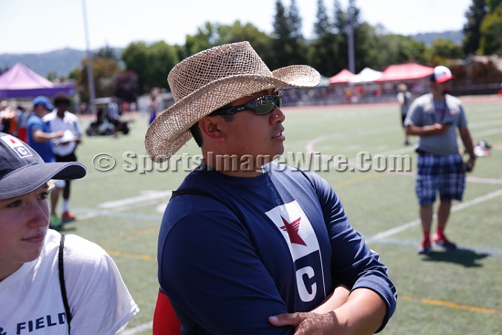 2014NCSTriValley-242.JPG - 2014 North Coast Section Tri-Valley Championships, May 24, Amador Valley High School.