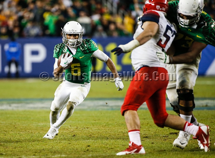 2014P12FB-032.JPG - Dec 5, 2014; Santa Clara, CA, USA; Arizona Wildcats against the Oregon Ducks before the Pac-12 Championship game at Levi's Stadium. Dec 5, 2014; Santa Clara, CA, USA; Oregon Ducks against the Arizona Wildcats before the Pac-12 Championship game at Levi's Stadium. 