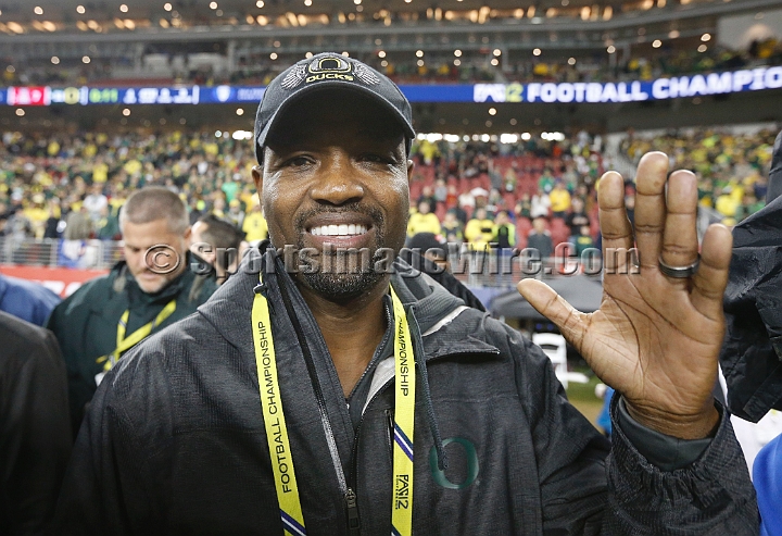 2014P12FB-044.JPG - Dec 5, 2014; Santa Clara, CA, USA; Arizona Wildcats against the Oregon Ducks before the Pac-12 Championship game at Levi's Stadium. Dec 5, 2014; Santa Clara, CA, USA; Oregon Ducks against the Arizona Wildcats before the Pac-12 Championship game at Levi's Stadium. 