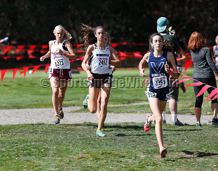 2014StanfordD1Girls-108.JPG - D1 girls race at the Stanford Invitational, September 27, Stanford Golf Course, Stanford, California.