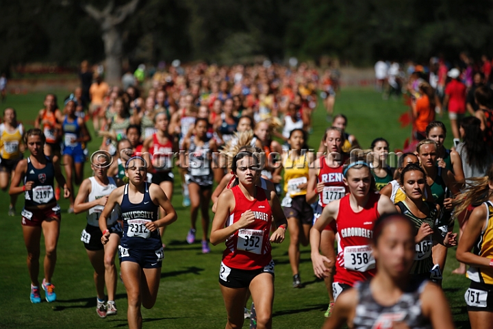 2014StanfordD2Girls-019.JPG - D2 girls race at the Stanford Invitational, September 27, Stanford Golf Course, Stanford, California.