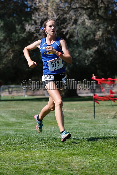 2014StanfordD2Girls-056.JPG - D2 girls race at the Stanford Invitational, September 27, Stanford Golf Course, Stanford, California.