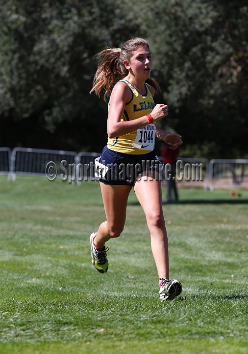 2014StanfordD2Girls-078.JPG - D2 girls race at the Stanford Invitational, September 27, Stanford Golf Course, Stanford, California.