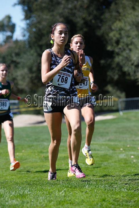 2014StanfordD2Girls-104.JPG - D2 girls race at the Stanford Invitational, September 27, Stanford Golf Course, Stanford, California.